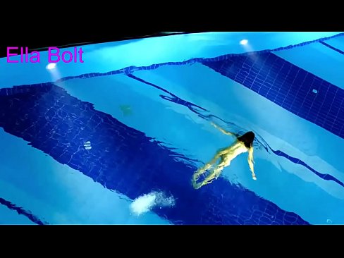 ❤️ මට නැරඹීම නැවැත්විය නොහැක, තරුණ රන්වන්තිය ELLA BOLT නිවාඩු නිකේතනයේ තටාකයේ නිරුවතින් පිහිනීමට හසු විය ❌ Sluts අසභ්‍ය si.hentaisaturn.ru ❤